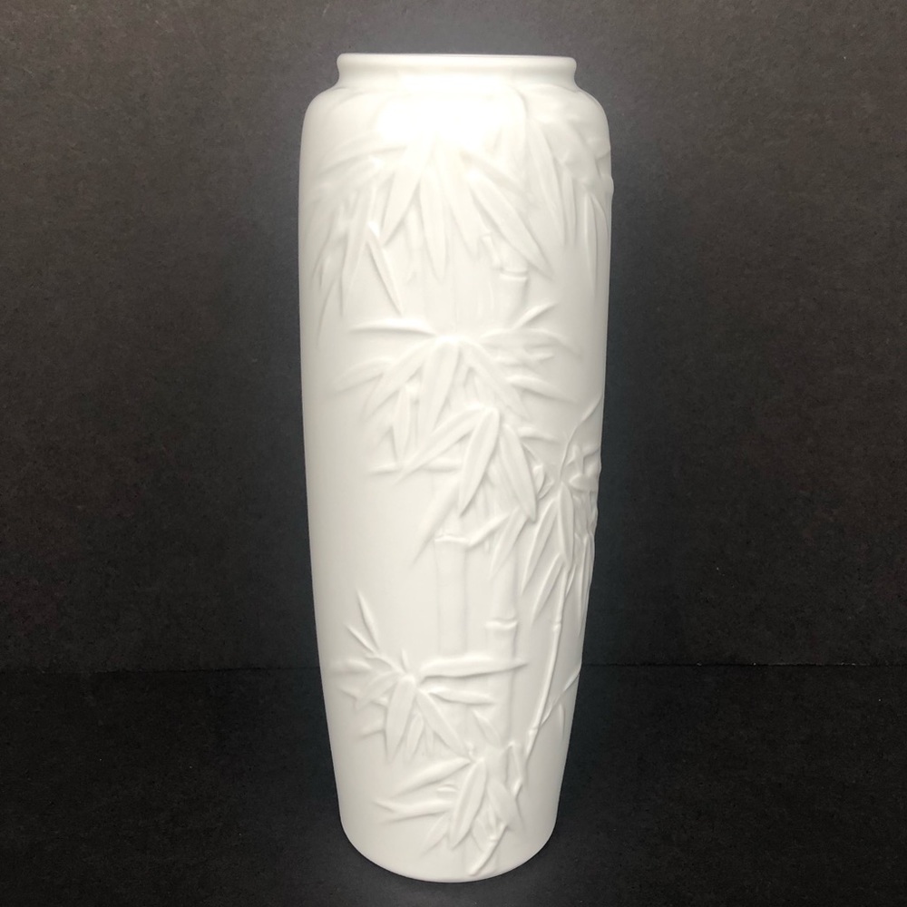 Fukagawa Porcelain Bamboo Vase
